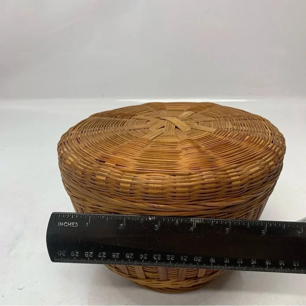 Wicker Woven Round Basket Lid Footed Trinket Sewing Boho Farmhouse Country Retro